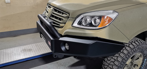 Бампер РИФ силовой передний JAC T6, SOLLERS ST6 под штатные. фары, с центр. защитной дугой