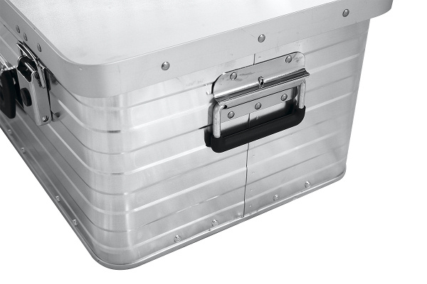 Ящик алюминиевый РИФ с замком 585х385х262 мм (ДхШхВ) Ящик алюминиевый РИФ с замком 585х385х262 мм (ДхШхВ)