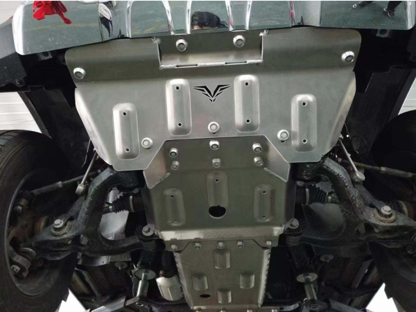 Защита Falcon радиатора, картера, РК, КПП для BAIC BJ40 (2.0T бензин), 2019-2023, алюминий, 8 мм