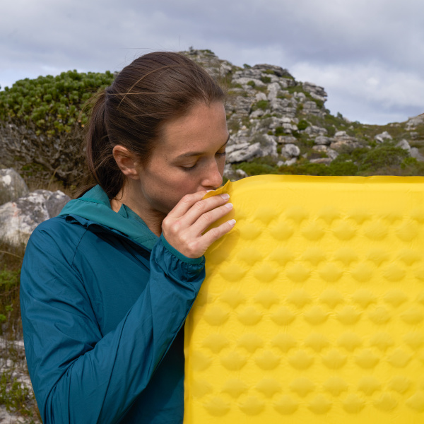 Коврик самонадувающийся Naturehike 183х53х3,5 см, овальный, желтый