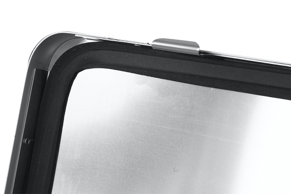 Ящик алюминиевый РИФ с замком 690х455х320 мм (ДхШхВ) Ящик алюминиевый РИФ с замком 690х455х320 мм (ДхШхВ)