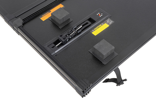 Крышка кузова РИФ для Toyota Tundra 2022+, трёхсекц. 2038,3х1797/1730 мм, алюм., черная (6,5 ft)