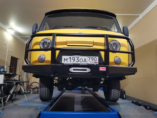 Бампер РИФ силовой передний УАЗ Буханка усиленный с защитной дугой