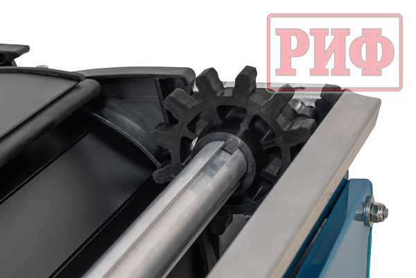 Крышка кузова РИФ для Changan Hunter Plus, роллета раздвижная с электропр. 1650х1666 мм, алюм. черн.