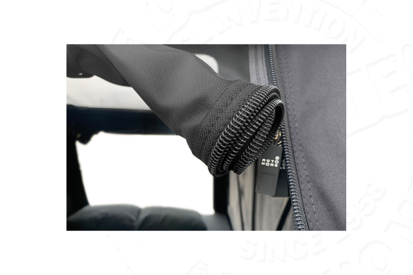 Палатка на крышу автомобиля AUTOHOME OVERLAND SMALL SAFARI EXPLORER, тент карбон, лестница 220 мм