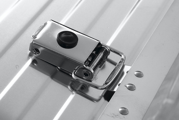 Ящик алюминиевый РИФ с замком 690х455х320 мм (ДхШхВ) Ящик алюминиевый РИФ с замком 690х455х320 мм (ДхШхВ)