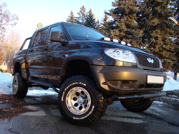 Расширители колёсных арок УАЗ Патриот пикап (с накладками на передний бампера)