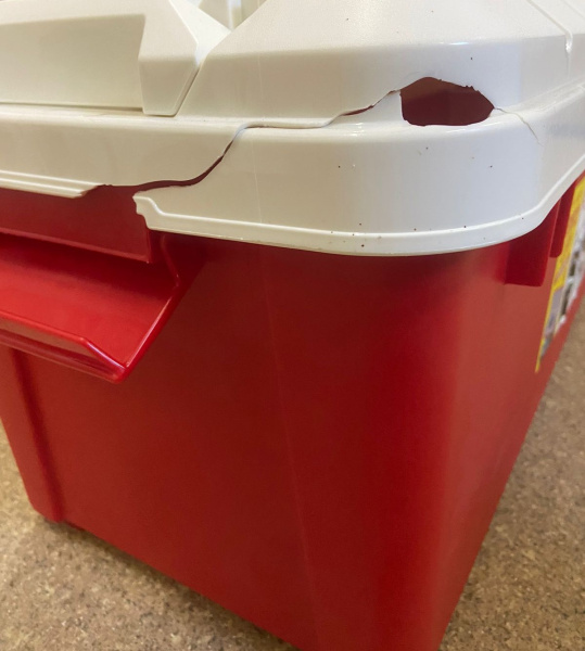 2 Ящик экспедиционный IRIS RV BOX 800 c двойной разделенной крышкой, WHITE/RED. 78,5x37x32,5 (уценка