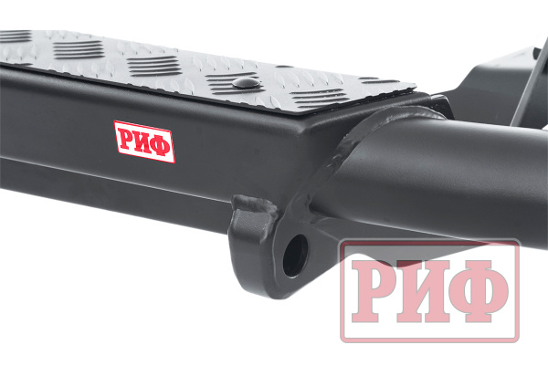 Бампер РИФ силовой задний Mitsubishi Pajero Sport 2015-2020 c квадратом под фаркоп