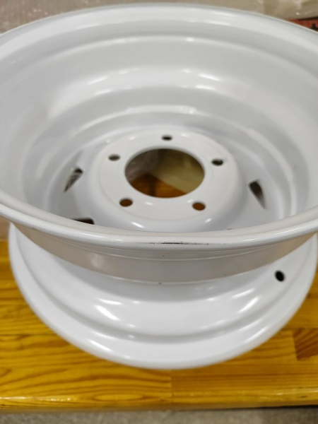 Диск усиленный ВАЗ НИВА (до 2018 г.) стальной белый 5x139,7 7xR15 ET+25 (треуг.) (уценка)