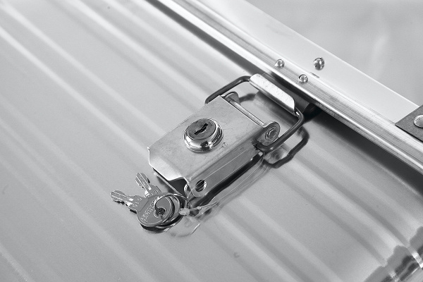 Ящик алюминиевый РИФ с замком 782х585х622 мм (ДхШхВ) Ящик алюминиевый РИФ с замком 782х585х622 мм (ДхШхВ)