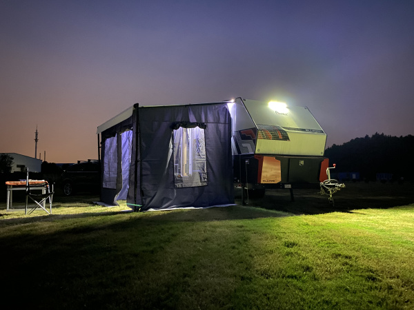 2 Стенки к автомобильной маркизе серии RIF5533 2,5х2,5 м