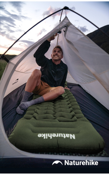 Коврик надувной Naturehike FC01 200х60х9,5 см, с подушкой, с насосом, зеленый