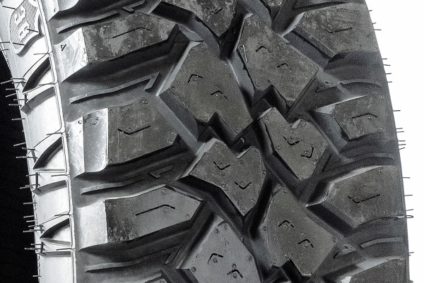 Шина Mickey Thompson LT265/70R17 121/118Q OWL Deegan 38 (продаются только по 5 шт.)